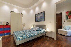 1 غرفة نوم ومكواة/لوح كي وواي فاي