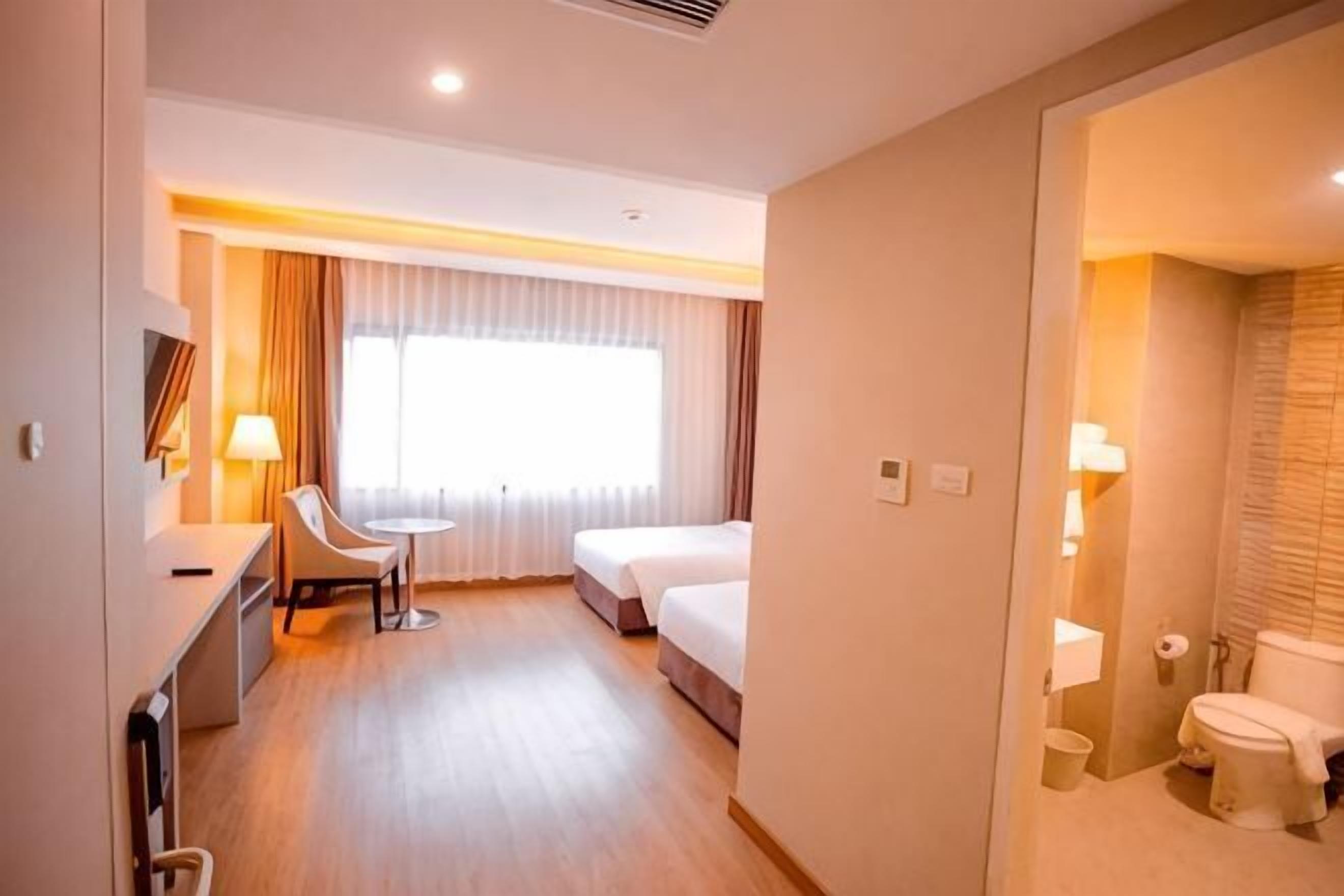 Free minibar items, desk, blackout drapes, free WiFi