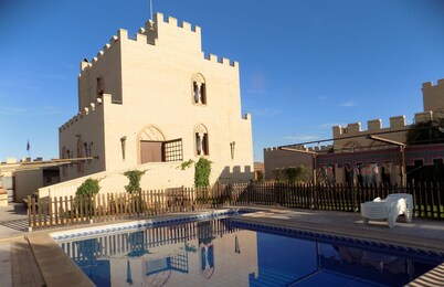 Rural House La Alcazaba | the oak