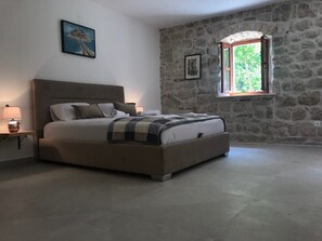 4 habitaciones, escritorio y insonorización 