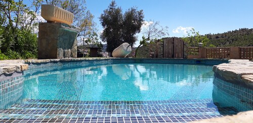 Holiday Home ‘Cortijo la Era’ with Mountain View, Pool & Wi-Fi