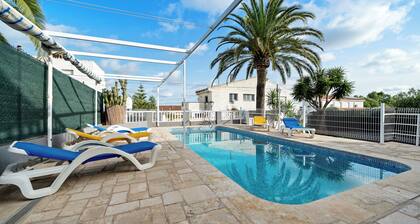 Villa Amador avec vue sur mer, piscine et Wi-Fi.