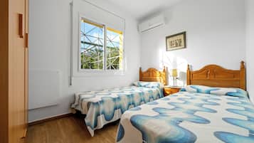 5 dormitorios, tabla de planchar con plancha, wifi gratis y ropa de cama