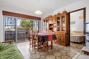 Televisio, DVD-soitin, stereot