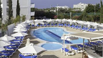 Indoor pool, seasonal outdoor pool, pool umbrellas, sun loungers