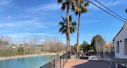 Espectacular Casa en el Lago Playamonte, Ideal Para Familias