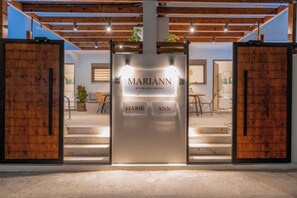 Interior - Ann Suite - Mariann Premium Suites (Λάρδος)