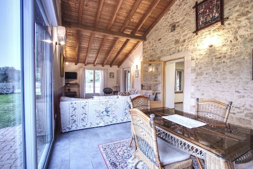 Le Magnolia, 4 bedroom house with private pool in the Lot et Garonne