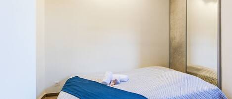 Bügeleisen/Bügelbrett, kostenloses WLAN, Bettwäsche