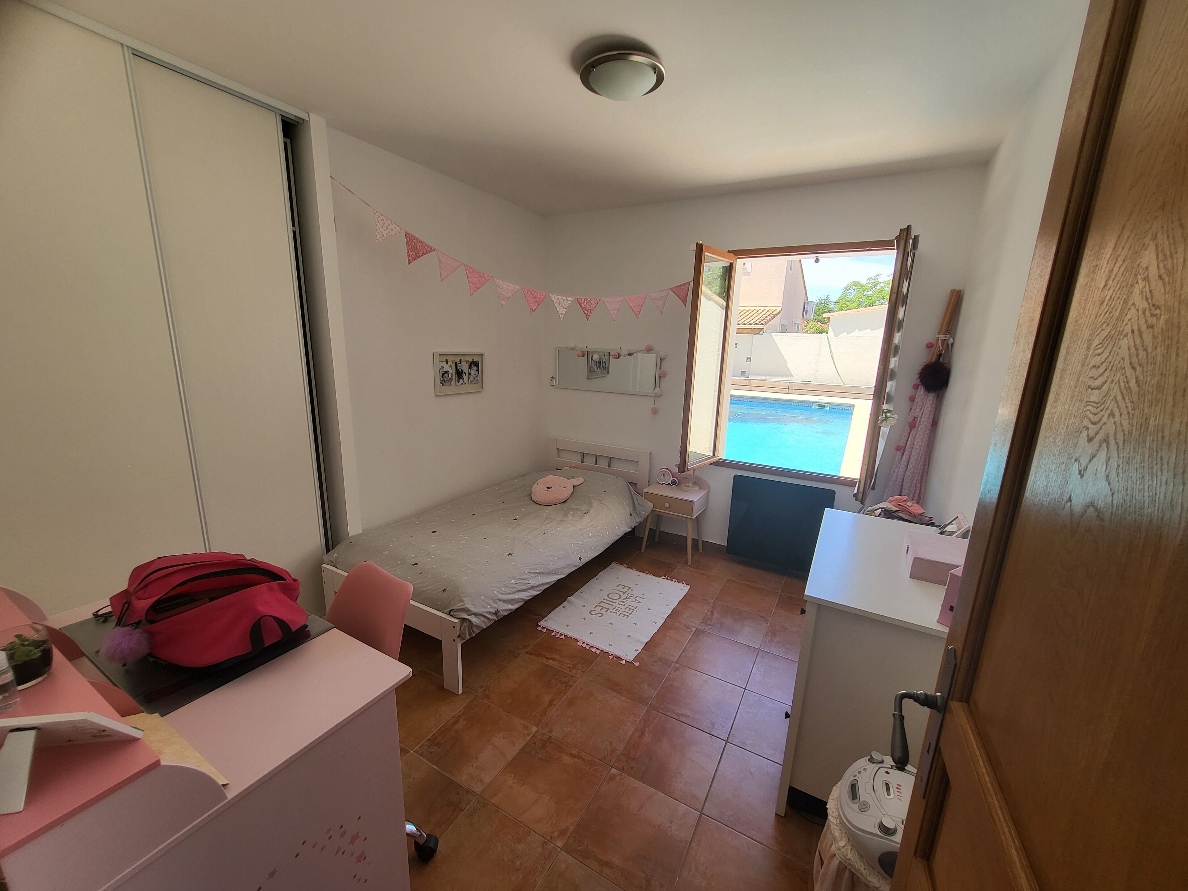 4 slaapkamers, reisbedje, wifi