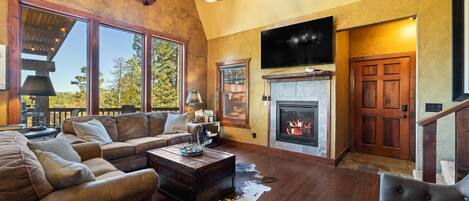 Télévision, cheminée