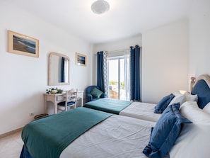 2 chambres, fer et planche Ă repasser, Wi-Fi, draps fournis