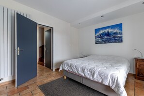 4 chambres, fer et planche Ă  repasser, Wi-Fi gratuit