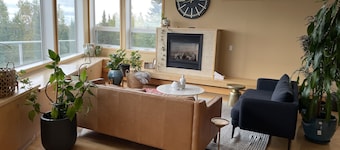 Forget your worries in this spacious and serene space!!