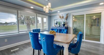 Oceanfront Private Beach House w/Private Hot Tub + Free Attraction Tickets!
