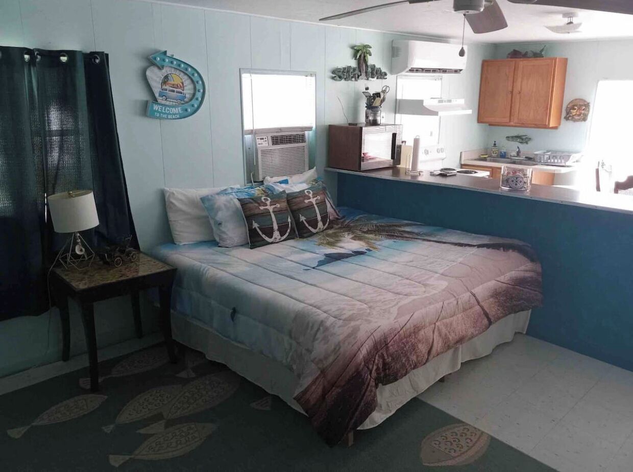 1 chambre, fer et planche à repasser, Wi-Fi gratuit, draps fournis