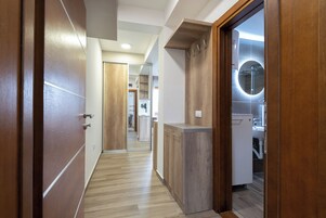 Classic Studio | Wardrobe