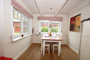 Dining - 5-star vacation home with approx. 80 sqm living space on the ground and upper floor (Wyk auf Föhr)