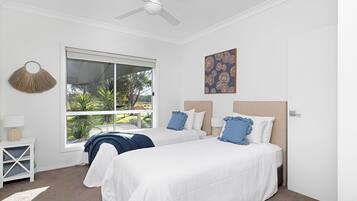 4 camere, Wi-Fi gratuito, lenzuola