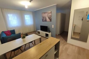 Internet, bed sheets