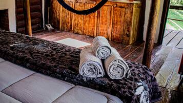 Chalé Osiris | 1 quarto, Wi-Fi de cortesia, roupa de cama
