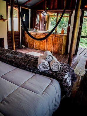 1 bedroom, free WiFi, bed sheets - Vila Cósmica (Cunha)