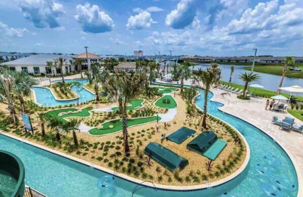 Piscina all'aperto, una piscina riscaldata