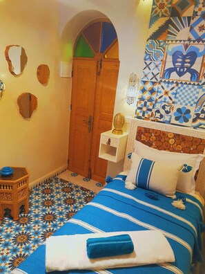 4 bedrooms, WiFi, bed sheets