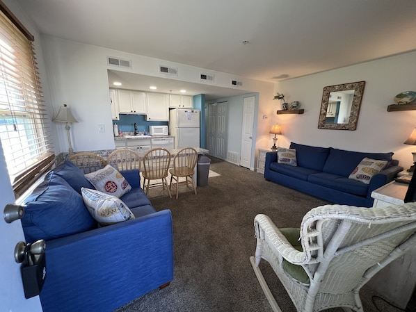 Smart TV - OCMD Valhalla Beach Haven 1 Bed/Bath Steps from the Beach! (Ocean City)