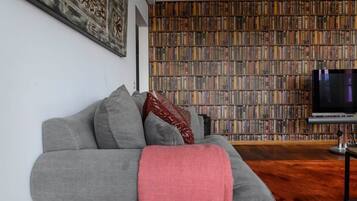 TV, books