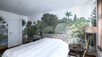 2 bedrooms, iron/ironing board, travel crib, WiFi