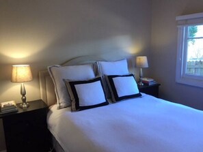 3 chambres, fer et planche à repasser, Wi-Fi, draps fournis