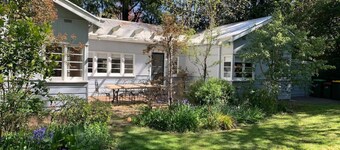 5 Craigend, Leura · Leura Mall: 3 Mins Walk to Shops Weekday Specials