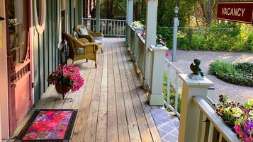 Individually decorated, individually furnished, free WiFi, bed sheets