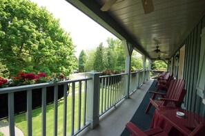 Property grounds - WeatherPine Inn (Niagara-on-the-Lake)