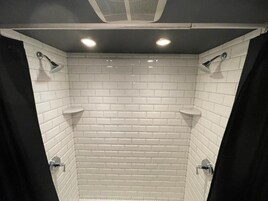 Shower, towels