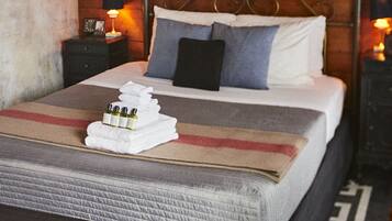 Signature Double Room, Men only | Individually decorated, individually furnished, free WiFi, bed sheets