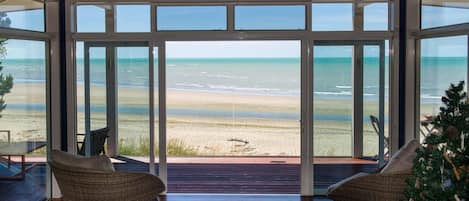 Smart TV, DVD player