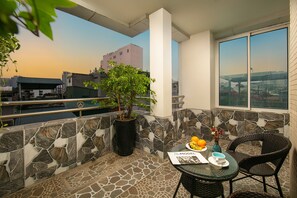 Balcony Double, City View | Exterior
