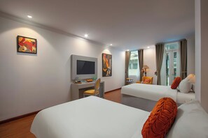 Junior Double or Twin Room, City View | Premium bedding, pillowtop beds, minibar, in-room safe