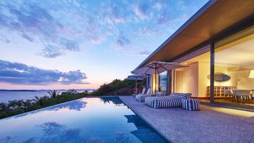 Point Yamu Pool Villa | Egyptian cotton sheets, premium bedding, minibar, in-room safe