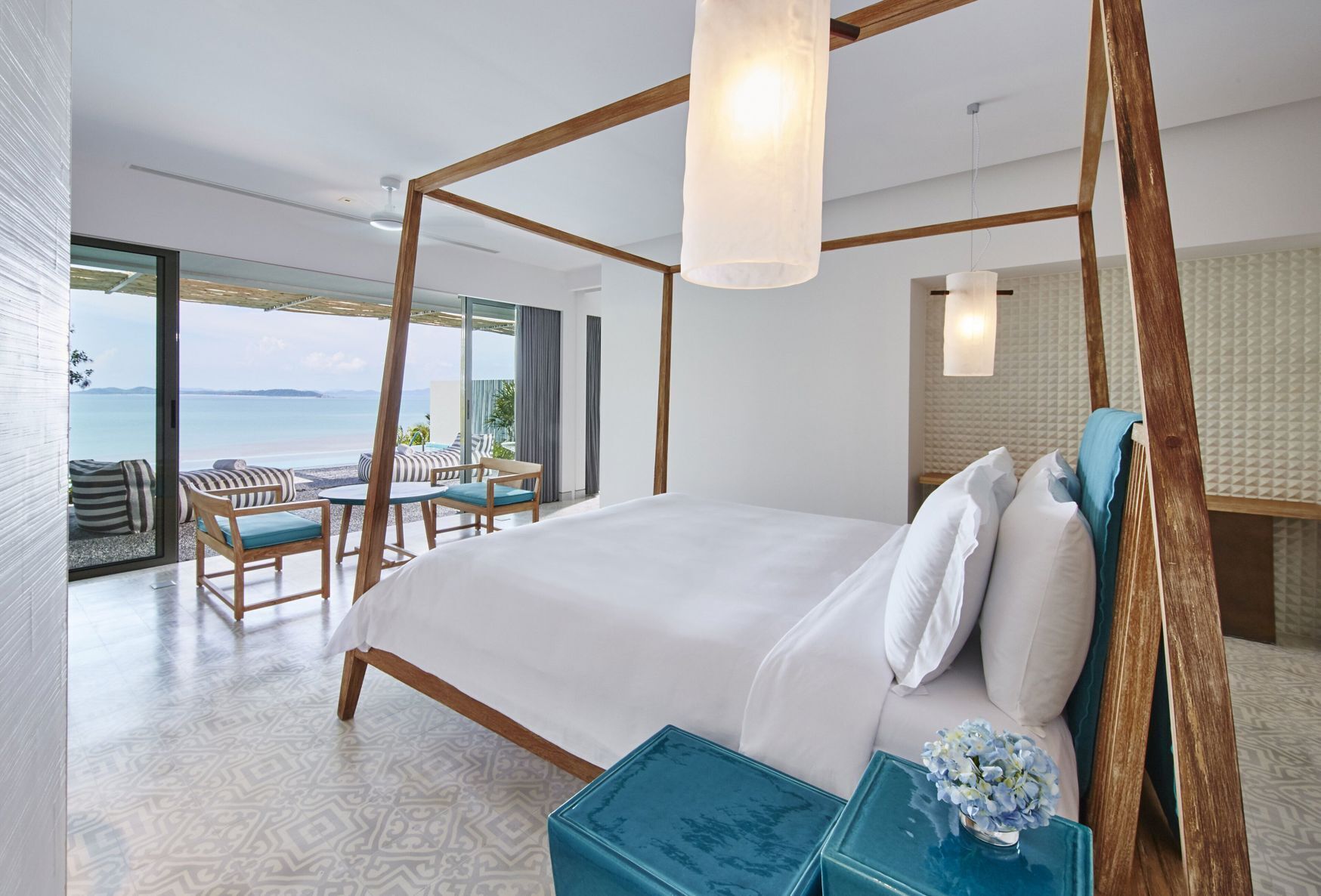 Sábanas de algodón egipcio, ropa de cama de alta calidad y minibar 