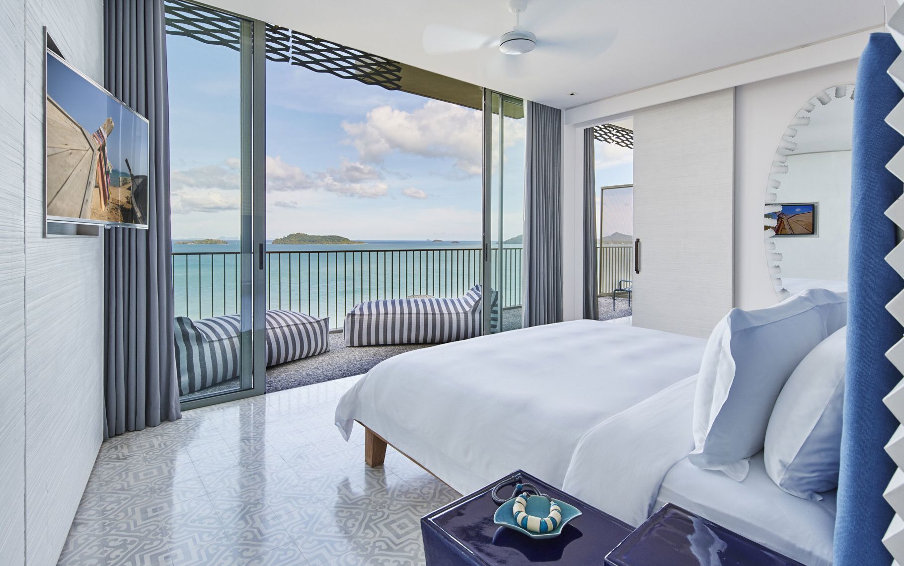 Sábanas de algodón egipcio, ropa de cama de alta calidad y minibar 