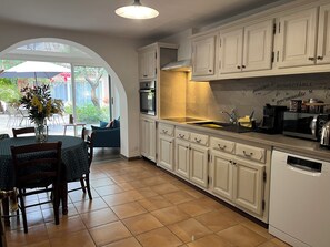 Comfort Apartment | Private kitchen
