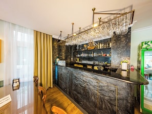 Bar (en la propiedad)