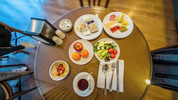 Desayuno estilo bufé