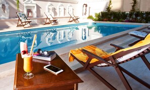 Seasonal outdoor pool, open 10:00 AM to 9:00 PM, pool umbrellas - Triana Hotel (Antalya)