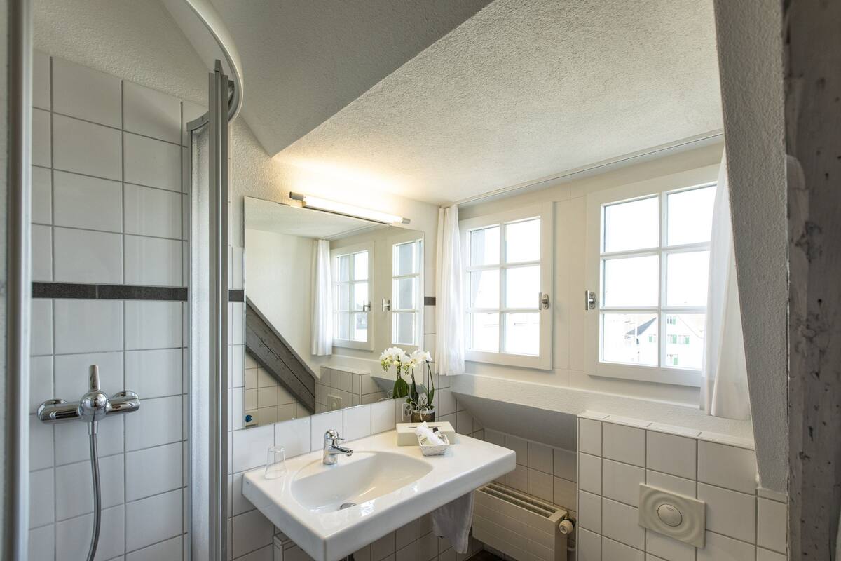 1 bedroom, down duvets, in-room safe, individually decorated