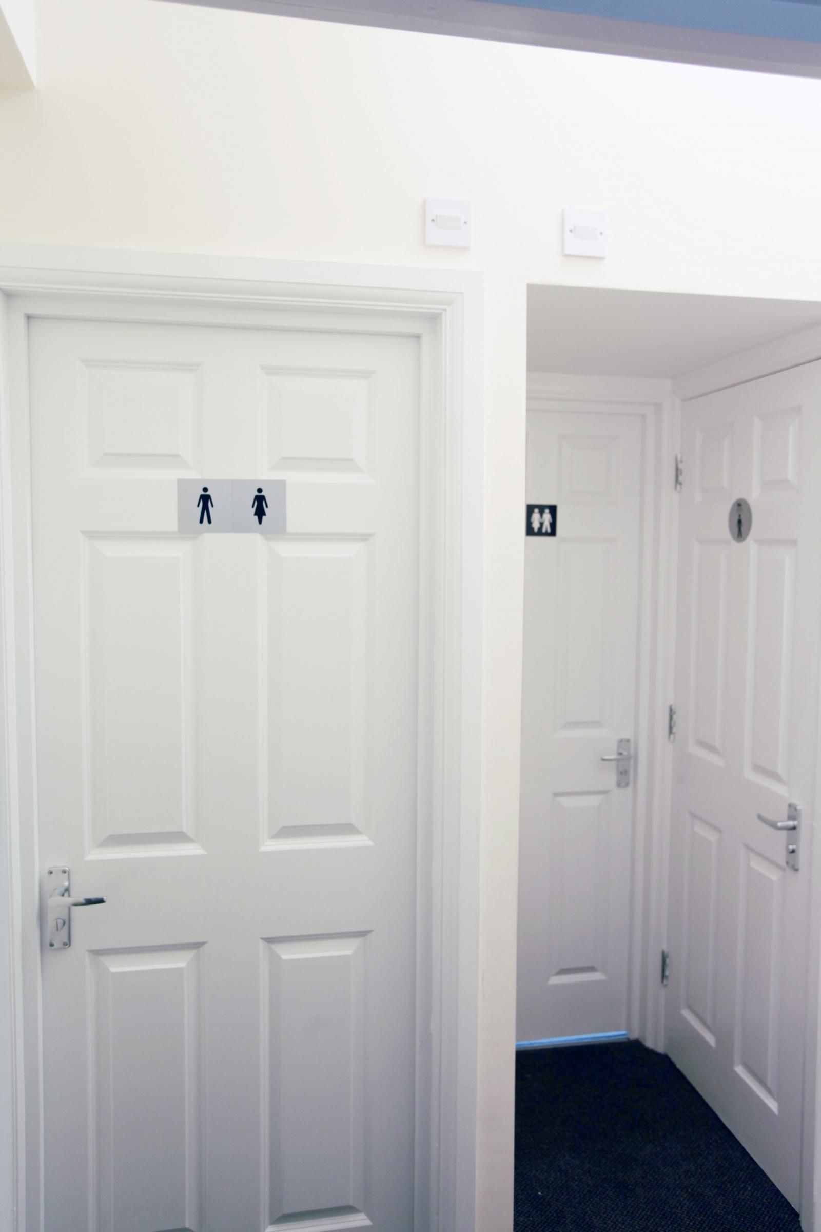 Basic Double Room, 1 Double Bed, Shared Bathroom | Individually decorated, individually furnished, soundproofing, free WiFi