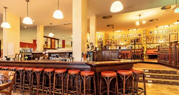 Bar (en la propiedad)